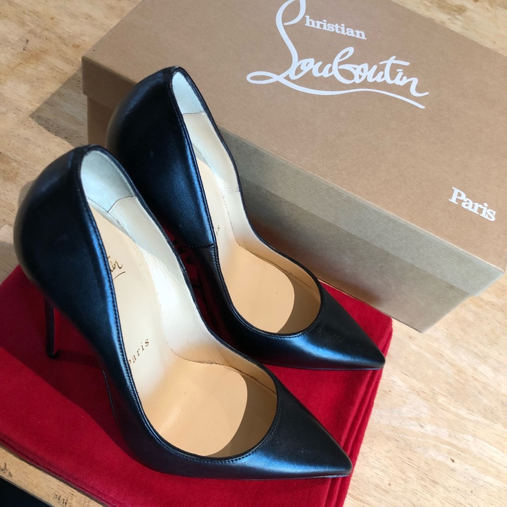 NIB Christian Louboutin So Kate Pumps